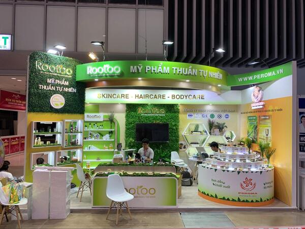 Booth trưng bày sản phẩm của Rootoo