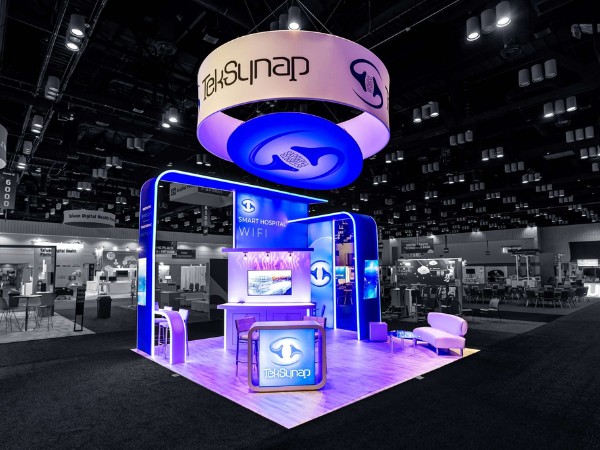 Gian hàng hội chợ công nghệ hiện đại